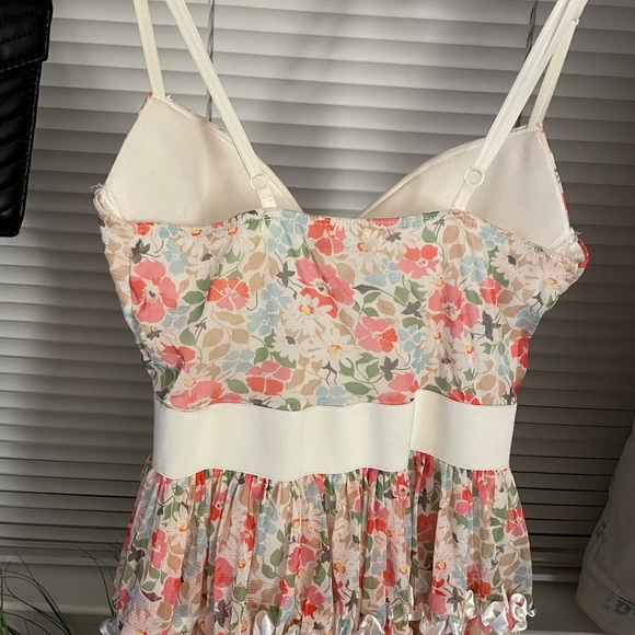 “RACHAEL & CHLOE FLOWER DRESS” - Picture 8 of 8